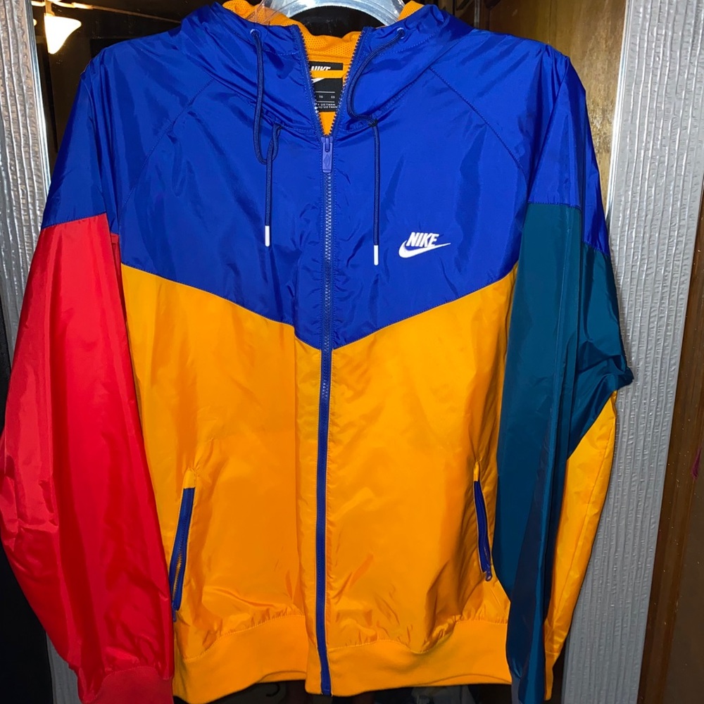 Nike windbreaker